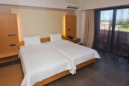Elite City Resort - 79