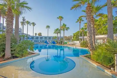 Dome Beach Marina & Resort - 32