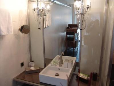 Backstage Boutique Spa - 30