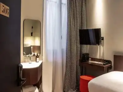 Maison Elle Paris - 38