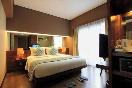 Grand Ixora Kuta Resort - 11