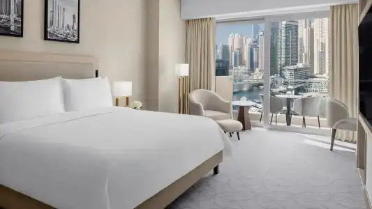 Address Marina - 60