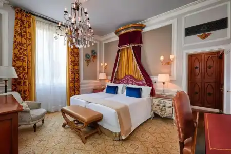 The St. Regis - 32