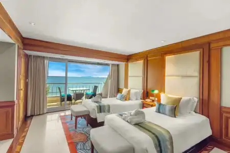 Royal Wing Suites & Spa Pattaya - 26