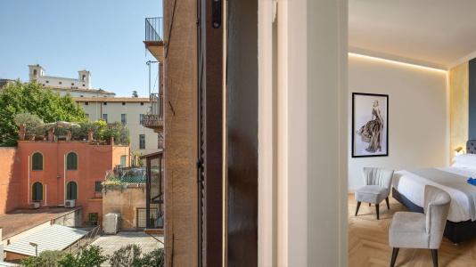 Condotti Boutique - 30
