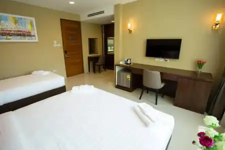 S Bangkok, Navamin - 27