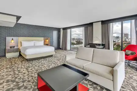 Hilton Miami Downtown - 2