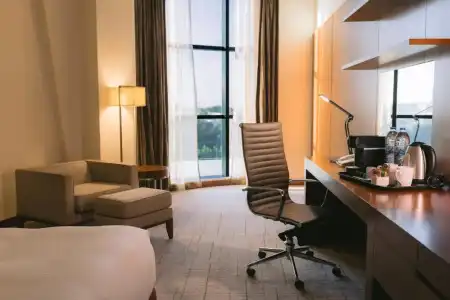 Holiday Inn Abu Dhabi by IHG - 7