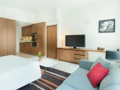 ApartAdagio Abu Dhabi Al Bustan - 47