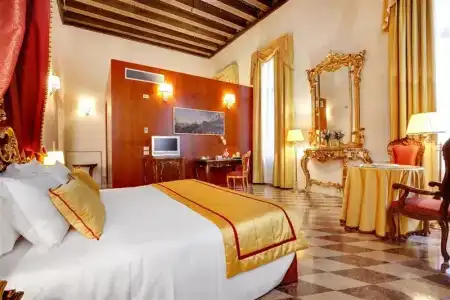 Dona Palace - 150