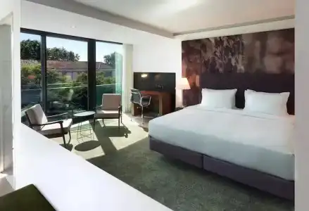 DoubleTree by Hilton Lisbon - Fontana Park - 61