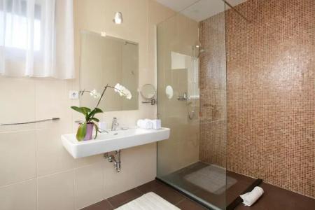 Boban Luxury Suites - 52