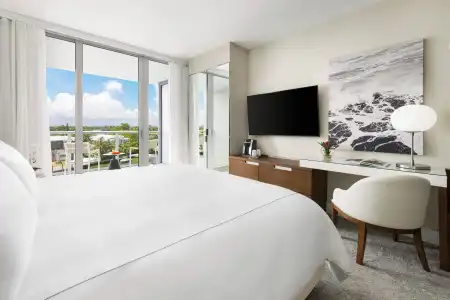 Acqua Bay Luxury Apartments - 52