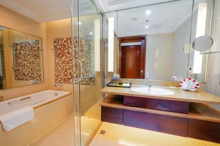 Royal Halong - 52
