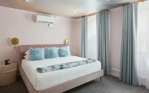 The Franklin on Rittenhouse, A Boutique - 42
