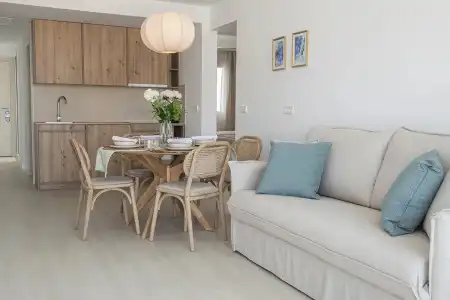 Suites Roc Portonova - 30