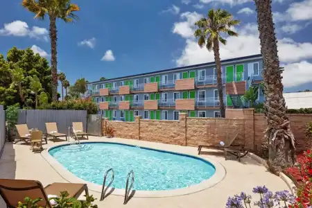 SureStay by Best Western San Diego Pacific Beach - 17