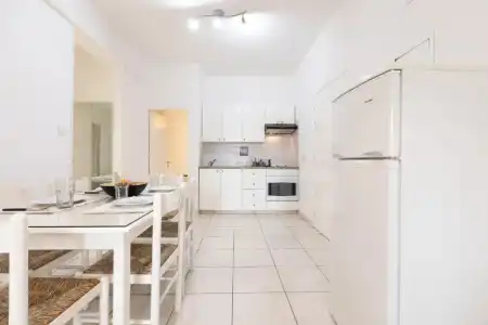 Stephanie City Apartments - 14