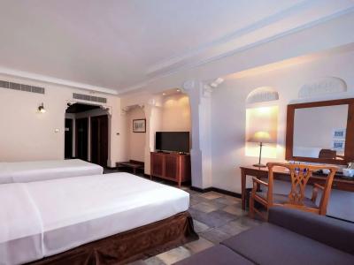 Novotel Bahrain Al Dana Resort - 54