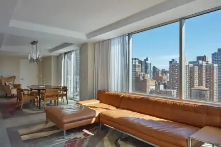 Park Ave - 71