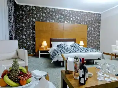 Grand Nur Plaza - 52