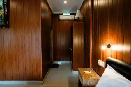 Uma Kutuh 2 - 64