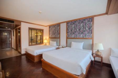 Baumanburi Patong - 67
