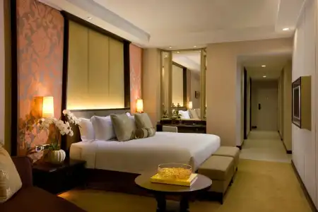 Dusit Thani - SHA Extra Plus - 81