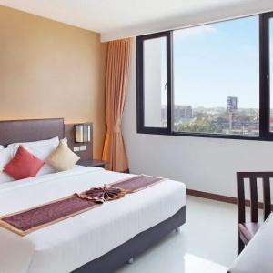 Mida Grande Dhavaravati Nakhon Pathom - 21