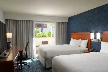Courtyard by Marriott Old Town - 3