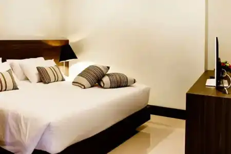 Crystal Suites Suvarnabhumi Airport - 41