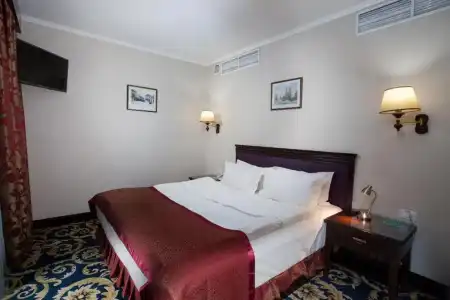 London - 66