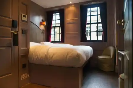 Mimi's Soho - 58