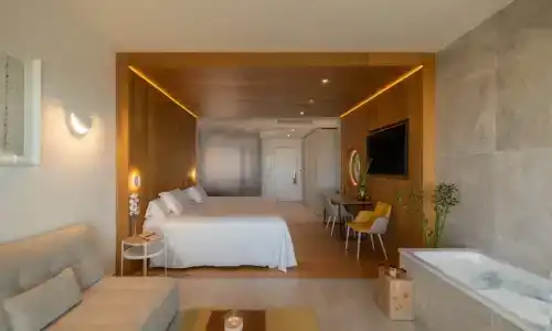Leiro Suites At Higueron - 104