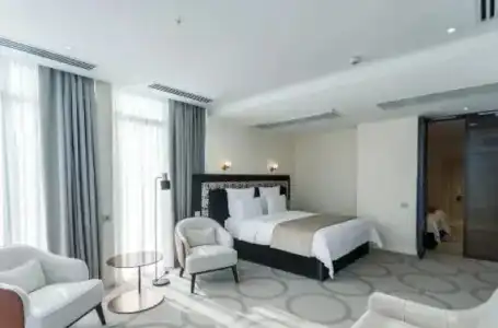 Ambassadori Tbilisi - 73