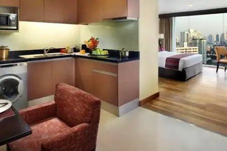 Lohas Residences Sukhumvit - 53