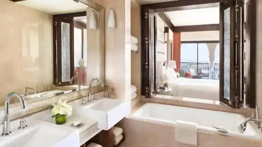 The Ritz-Carlton Abu Dhabi, Grand Canal - 44