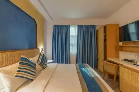 UMET Seaview with Free Roundtrip Airport Pick up and Drop Off - 30