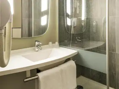 Ibis Paris Gare du Nord Château-Landon 10ème - 14