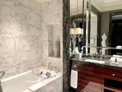 Four Seasons Bahrain Bay - 17