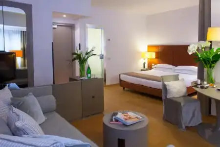 Starhotels Michelangelo - 11