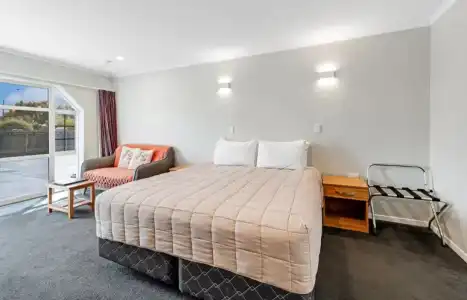 Tower Lodge Motel - 69