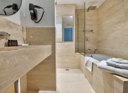 66 Saint Paul's & Spa - 56