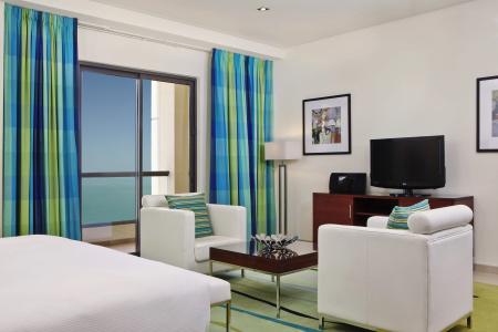 Hilton The Walk - 6