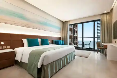 Wyndham Garden Ajman Corniche - 10