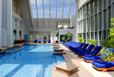 Dusit Thani - 18