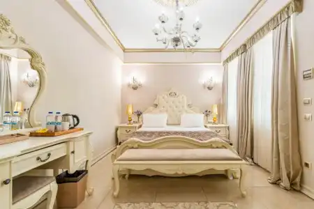 Elegance East - 38
