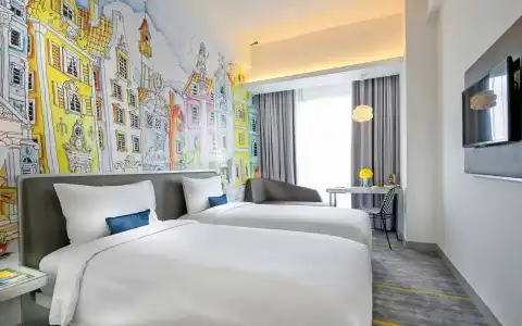 YELLO Harmoni Jakarta - 31