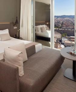 The Level at Meliá Barcelona Sky - 43