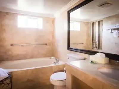 Best Western Plus Sunset Plaza - 44
